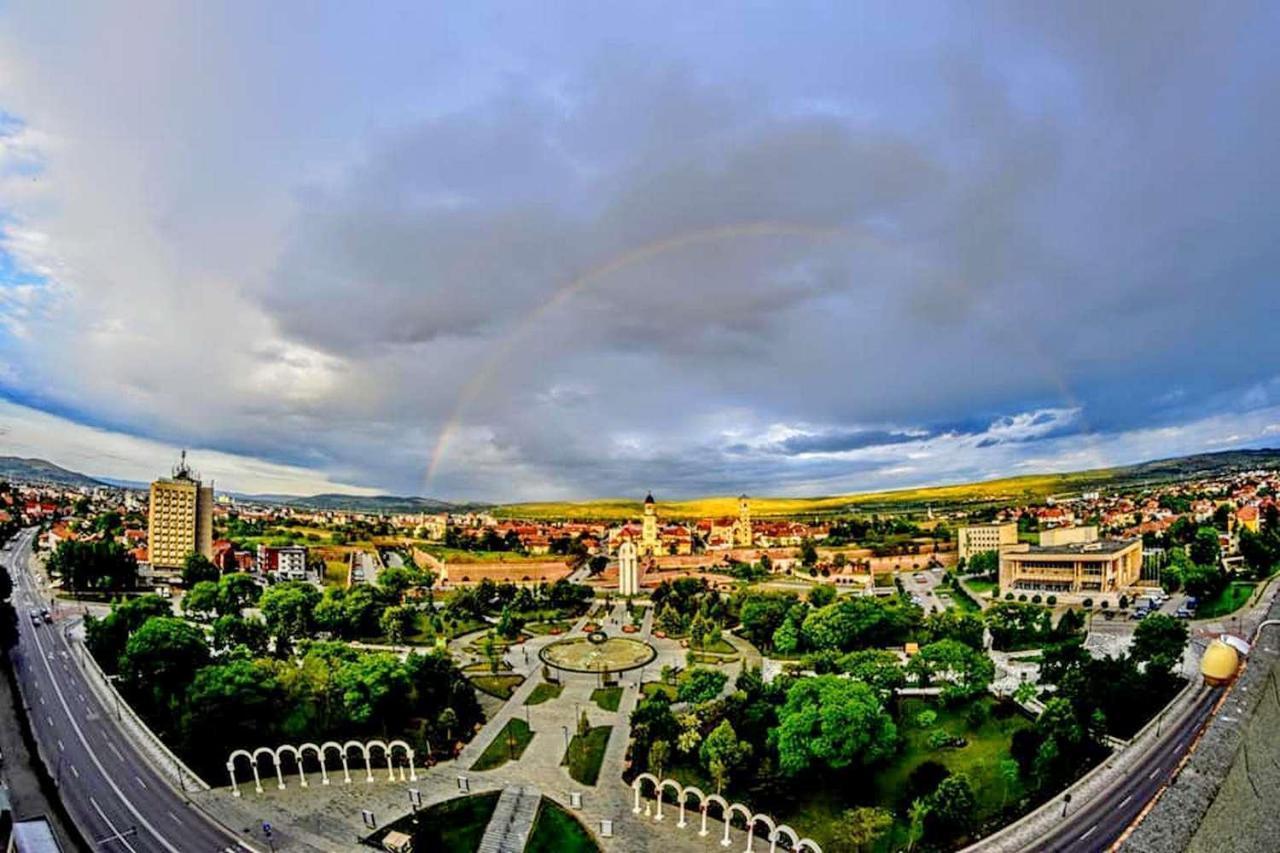 Midsummer Boulevard Apartamento Alba Iulia Exterior foto